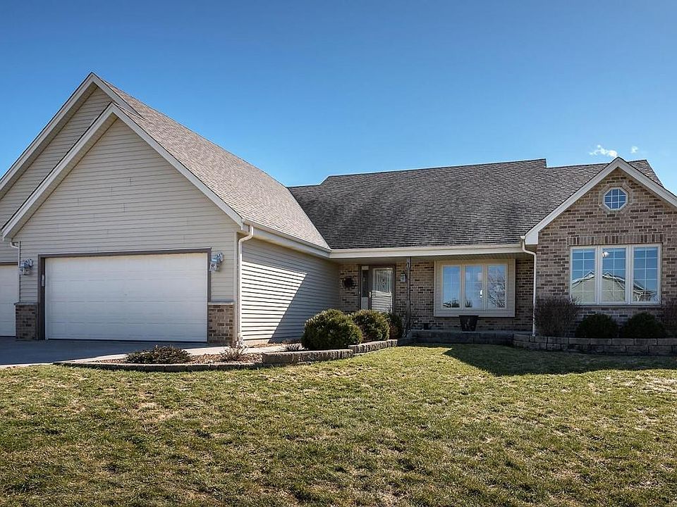 1st image of 449 S Cottrell Dr