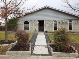 2908 Rolling Hills Dr, Carrollton, TX 75007
