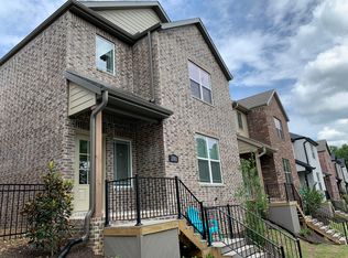 2363 E Amherst Aly, Fayetteville, AR 72703