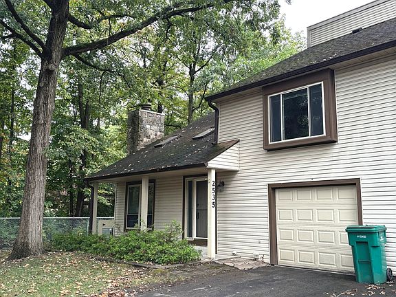 2nd image of 2535 Hideaway South Dr