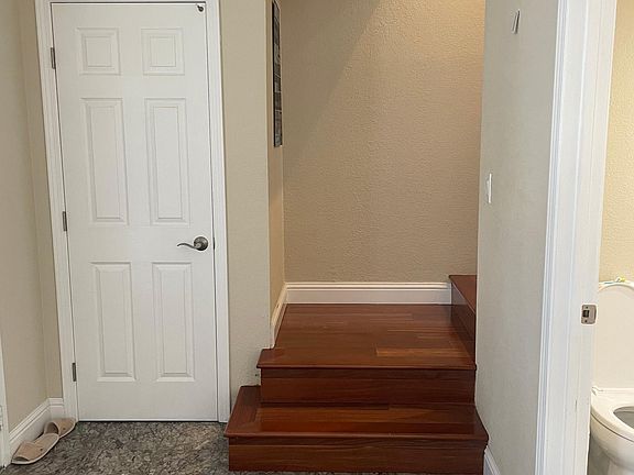 4th image of 842 Monty Cir #842