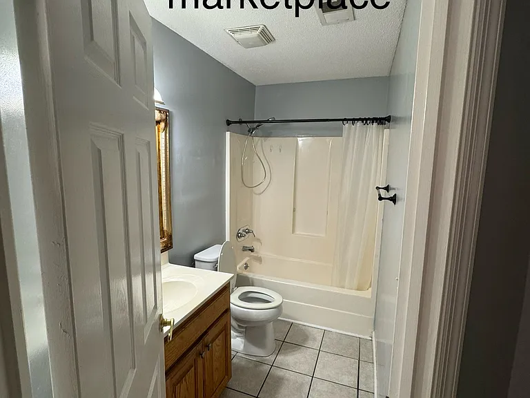 160H Willow Creek Blvd #1 — Photo 6