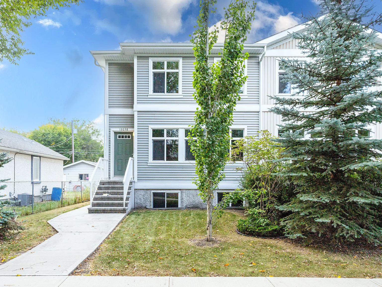 3 Bed and 1 Bed Units in Montrose For Rent — Photo 3