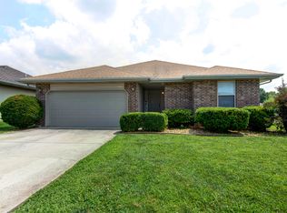 3222 W Scott St, Springfield, MO 65803