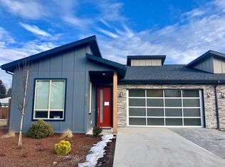 9479 N La Costa Ct, Hayden Lake, ID 83835