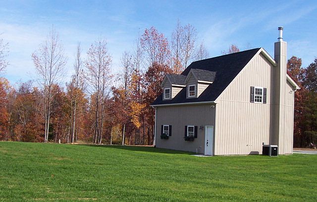 1st image of 950 Twin Oaks Ln