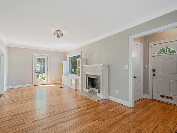 4th image of 434 S Vine Ave