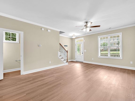 4th image of 5012 Sunny Creek Ln