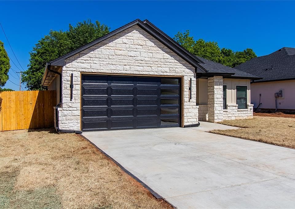 1st image of 4212 N Shadybrook Dr
