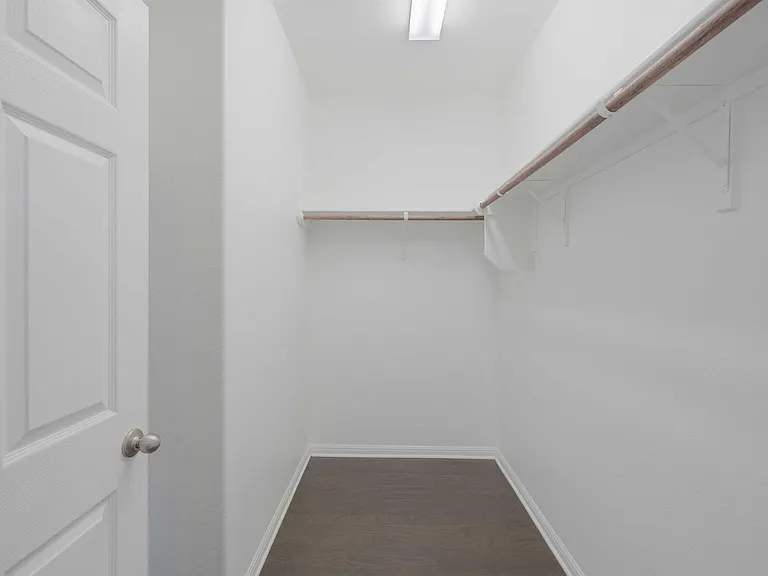 5912 Wolf Pack Dr — Photo 34