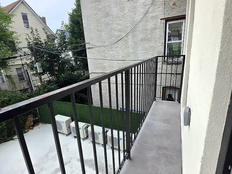 450 E 26th St #2C — Photo 7