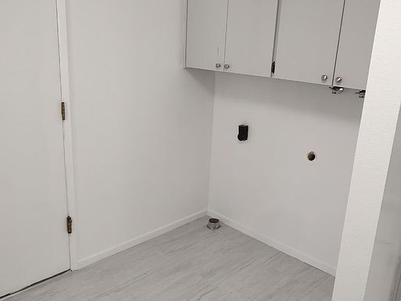5th image of 1559 Madras St SE #1559