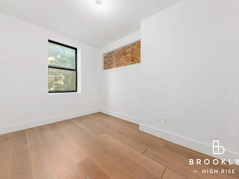 843 Dekalb Ave #3B — Photo 4
