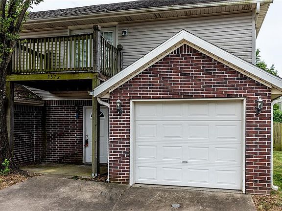 4th image of 2375 W Skyler Dr