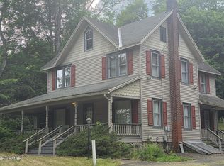 1255 Highway 390, Cresco, PA 18326