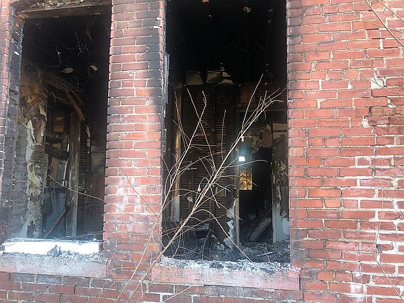 3rd image of 4358 Labadie Ave