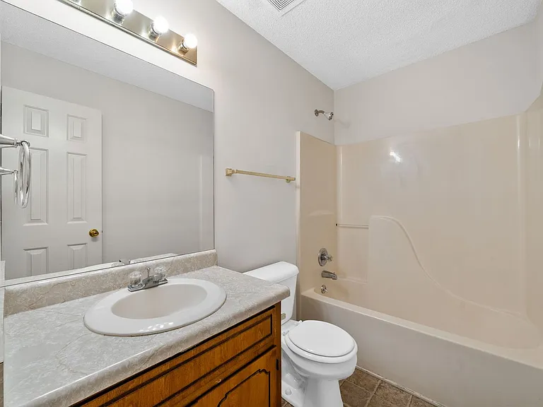 253 Moncrest Dr — Photo 19