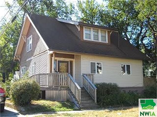 1st image of 410 20th St