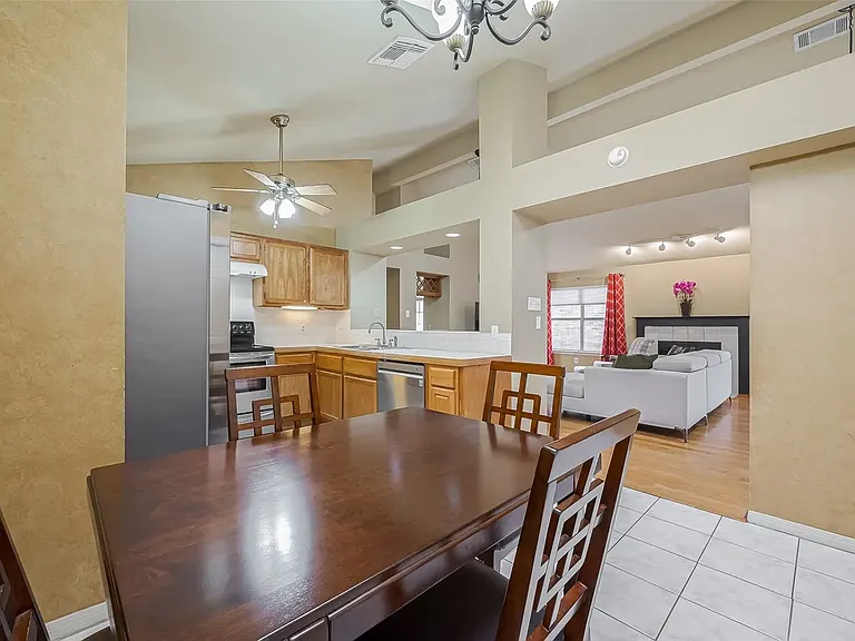3318 Beech Point Dr — Photo 8