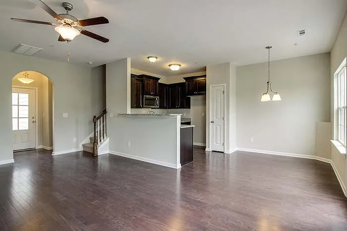 6625 Hanworth Trce — Photo 3