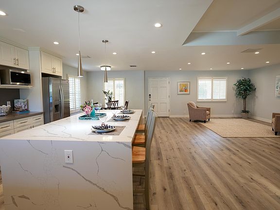 5th image of 4553 Castle Rd