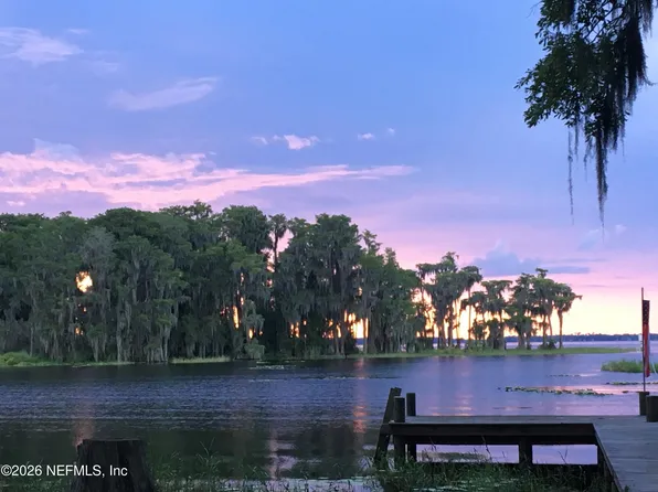 6328 DOGWOOD Lane, Melrose, FL 32666