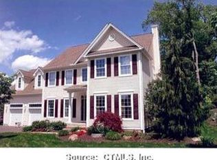 35 Strawfield Rd, Unionville, CT 06085