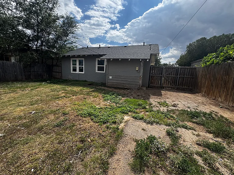 3609 S Polk St — Photo 16