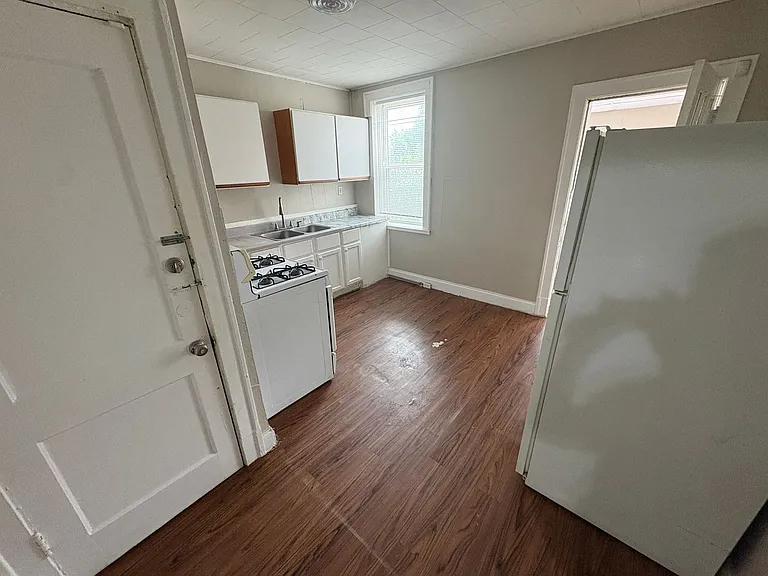 3221 Gravois Ave — Photo 6