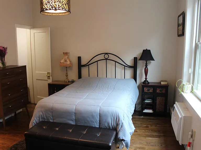 2010 Kalorama Rd NW #303 — Photo 6