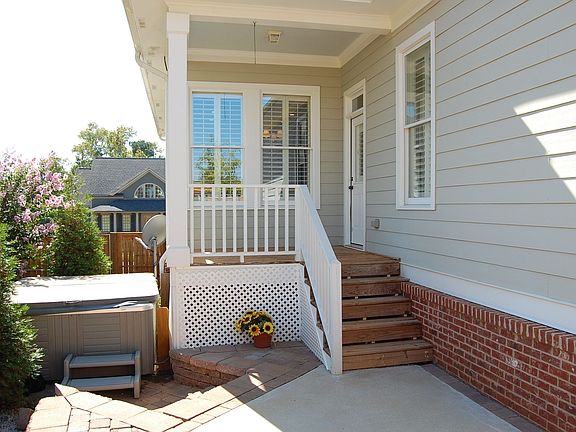 4th image of 4070 Andover Cir