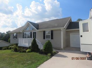 131 Pinewood Dr, Rock Spring, GA 30739