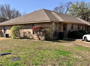 900 SW 1st St #1-5, Cooper, TX 75432