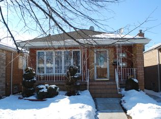 6022 S Narragansett Ave, Chicago, IL 60638