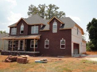 903 Mackenzie Dr, Maryville, TN 37804