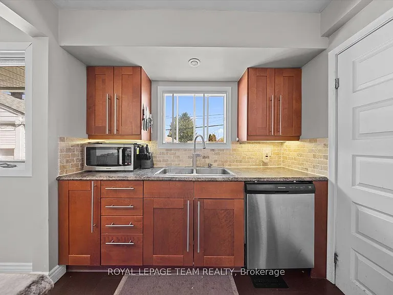 753 Dickens Ave — Photo 12