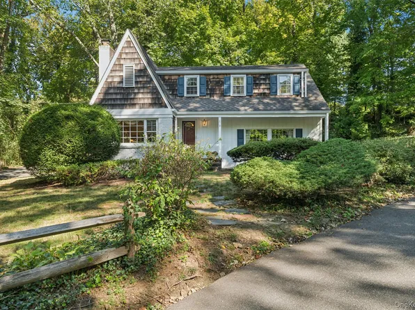 3 Soundview Drive, Huntington, NY 11743