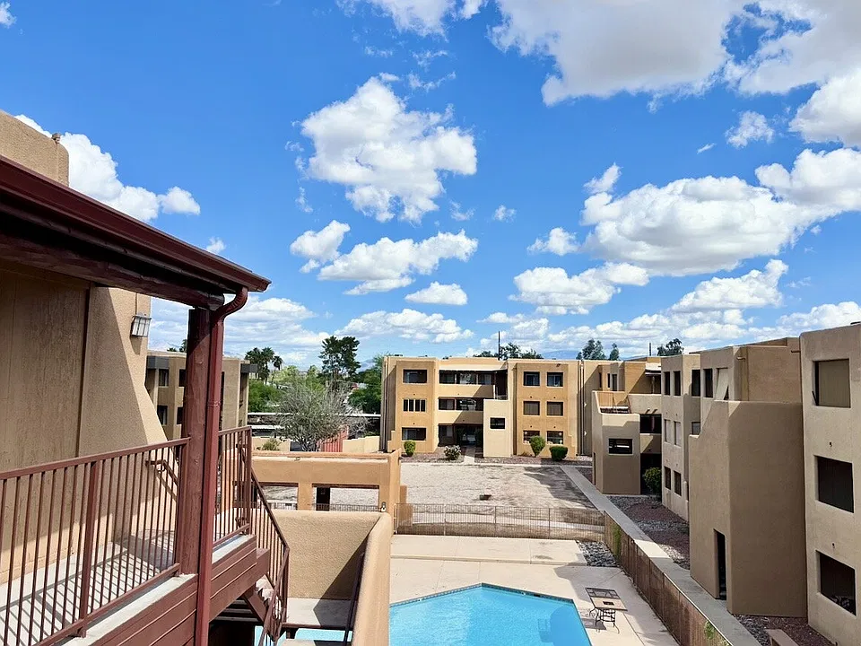 1810 E Blacklidge Dr #515