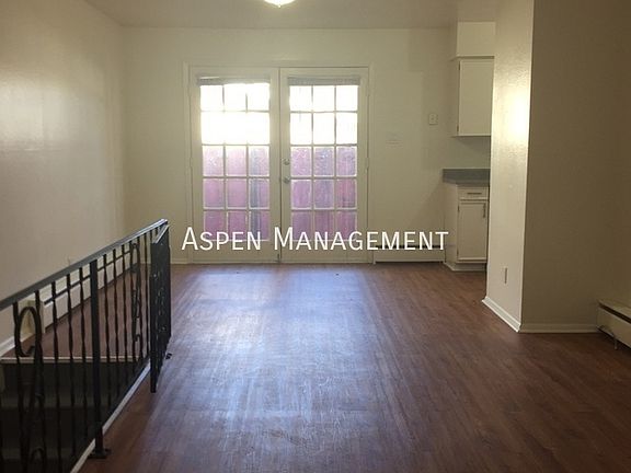 2nd image of 4465 Comanche Dr APT 2