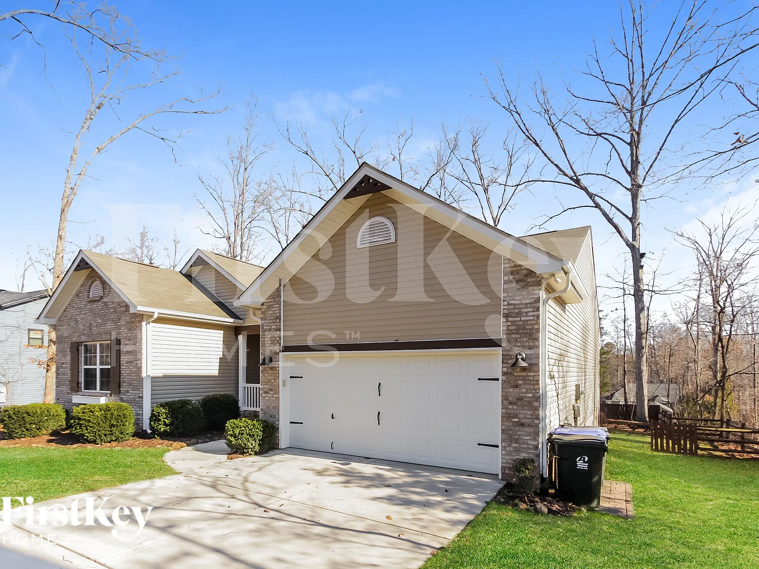 3 bed, 2.0 bath, 1750 sqft, $2,135 — Photo 3
