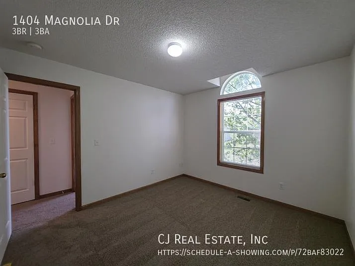 1404 Magnolia Dr — Photo 7