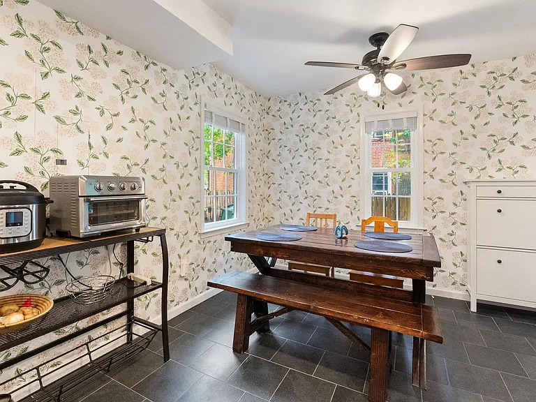 1225 S Buchanan St — Photo 11