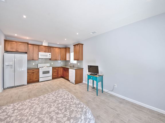 3rd image of 227 S Sunset Ave #2