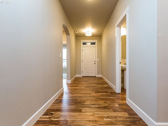 2nd image of 6107 NE 111th Way