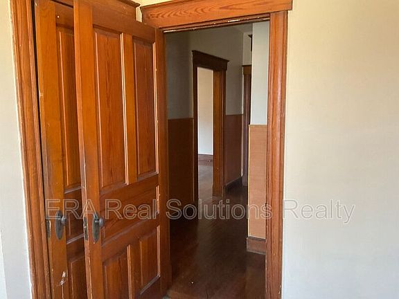 3rd image of 931 Suire Ave #1