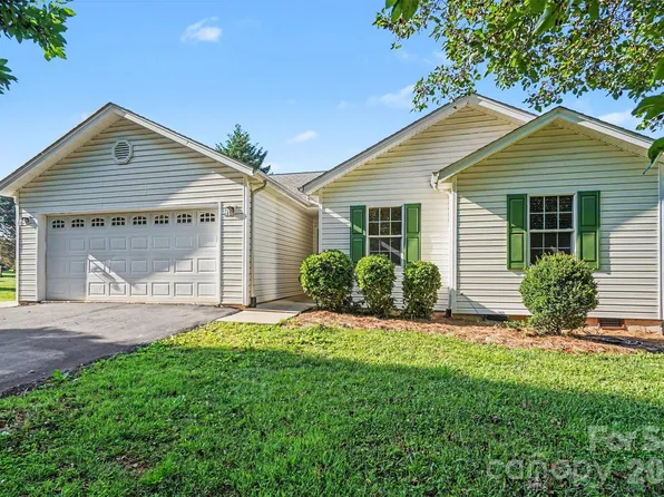 105 3rd Ave NW, Hildebran, NC 28637