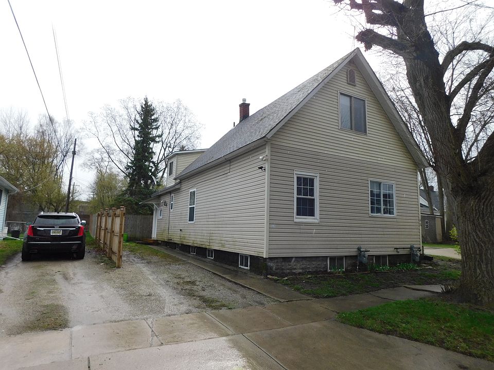 1st image of 1418 12th St #2