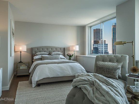 5th image of 2025 Broadway APT 24E