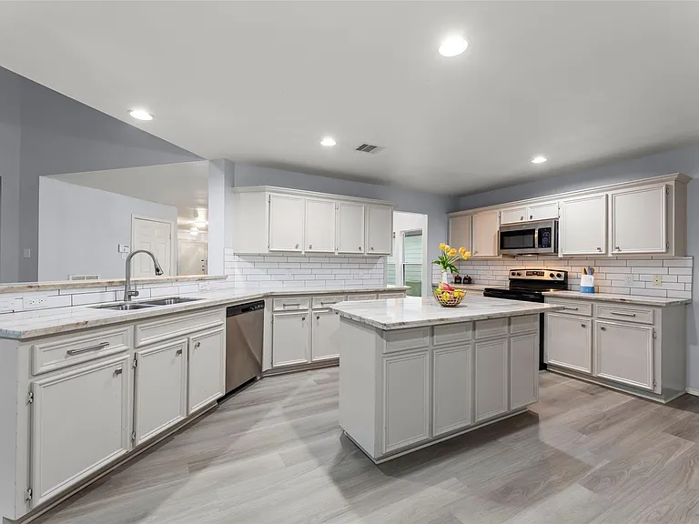 11745 Logan Ridge Dr — Photo 11