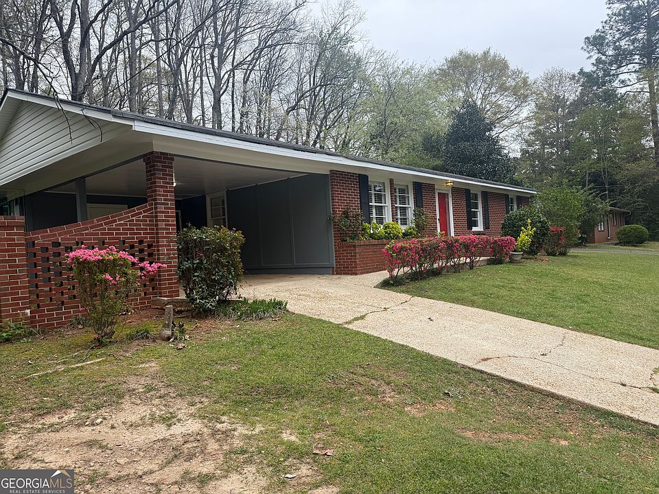 1st image of 202 Park Hill Dr